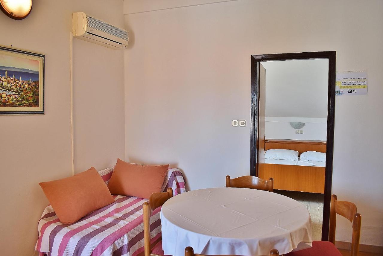 Apartament Banjol Eksteriør billede